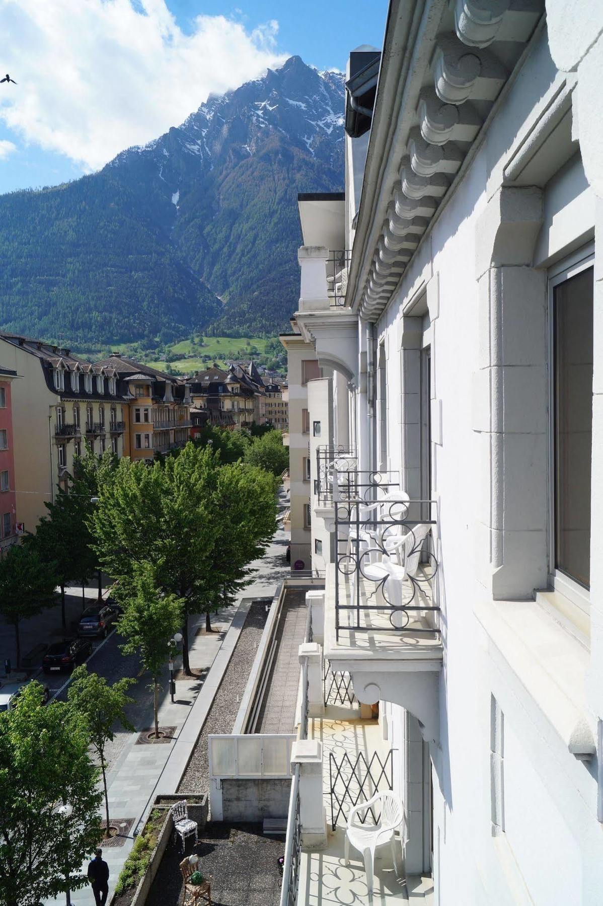 Hotel Victoria Brig Exterior photo